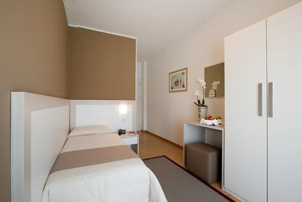 Hotel Canarie Jesolo 3*,  Italie